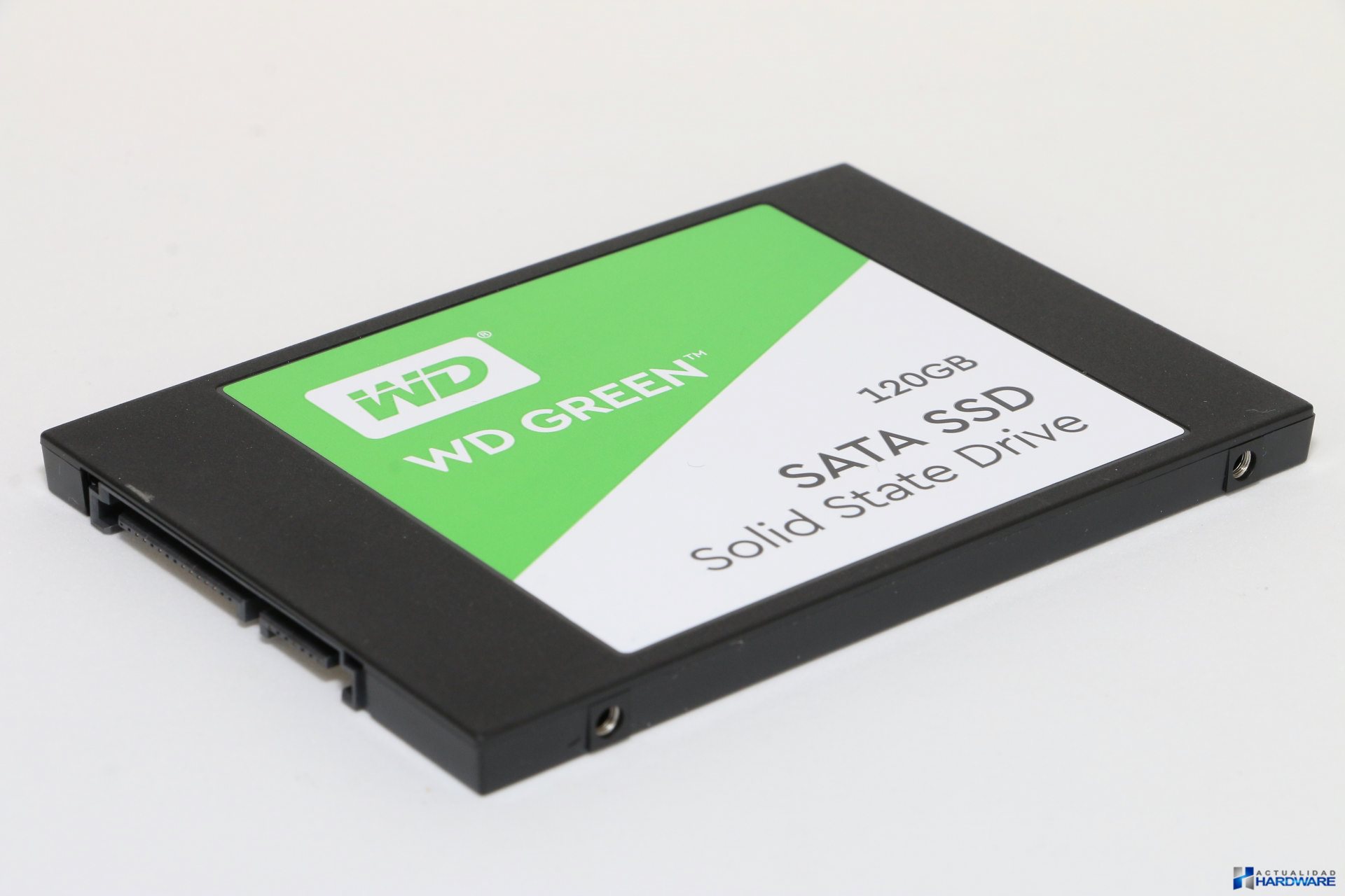 Ssd накопитель 1тб sata iii. SSD WD Green 120 ГБ. Western Digital WD Green SATA 120 ГБ SATA wds120g2g0a. SSD 1tb WD. SSD накопитель SATA.